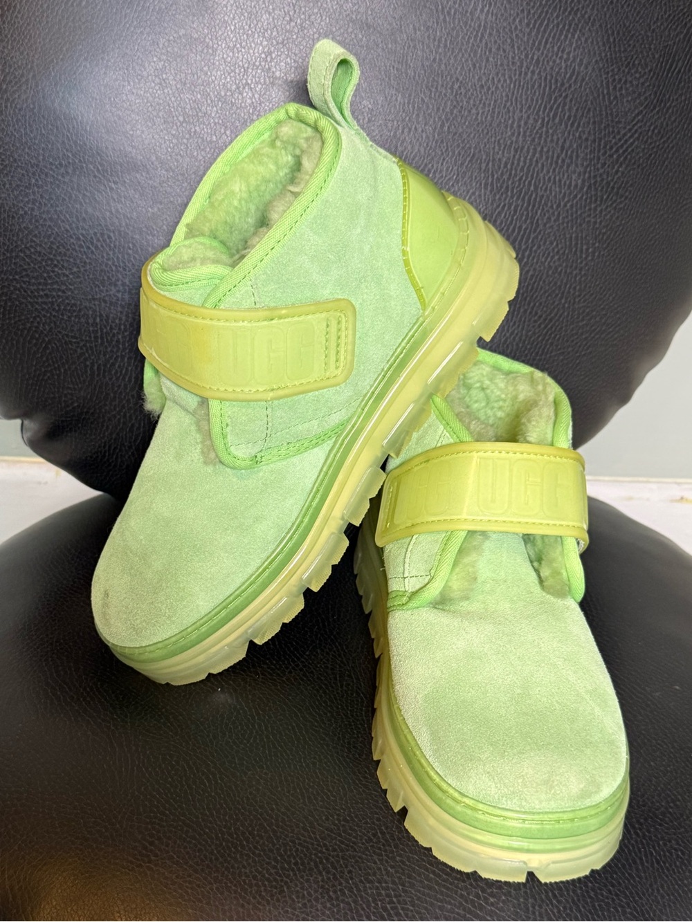 UGG Classic Mini Platform Strap Boots Neon Lime Suede Shearling Women’s 6